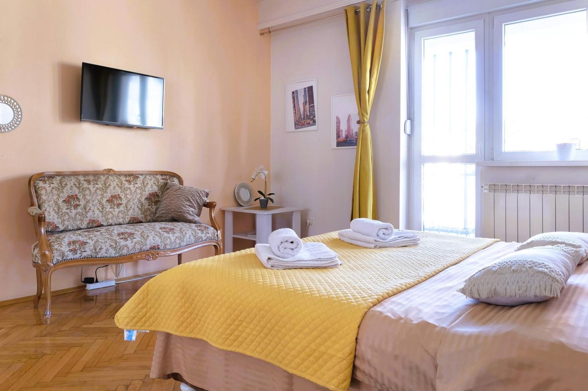Windows City Apartment Belgrad Zewnętrze zdjęcie