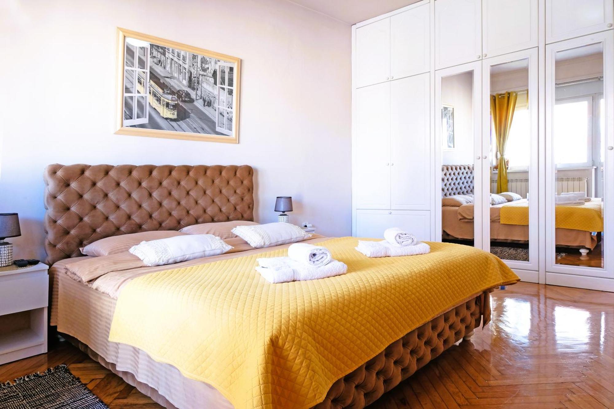 Windows City Apartment Belgrad Zewnętrze zdjęcie
